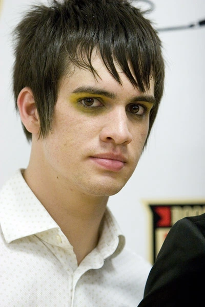 Panic! At The Disco - PANIC! AT THE DISCO 3996699[1].jpg
